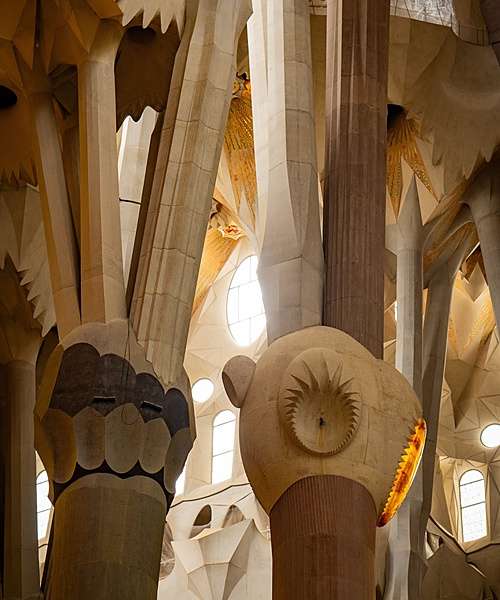 gaudi architecture barcelona