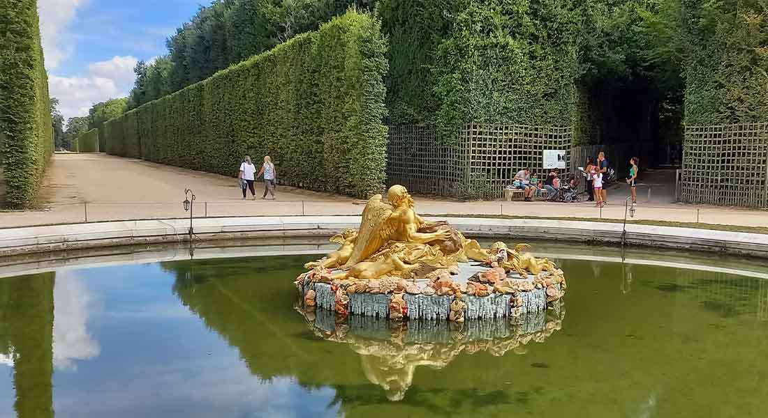 Versailles