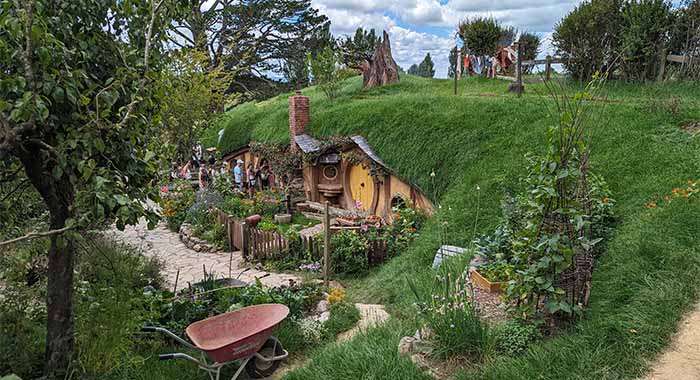 Hobbiton: prošetali smo bajkovitim selom iz Gospodara prstenova