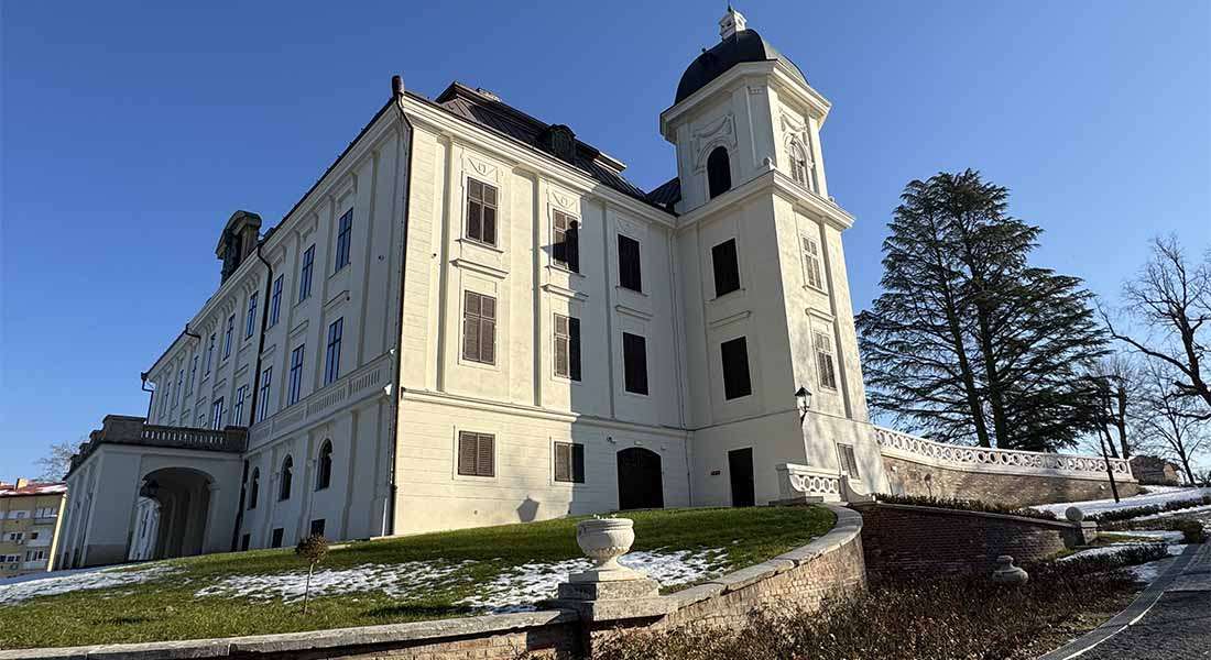 našice dvorac