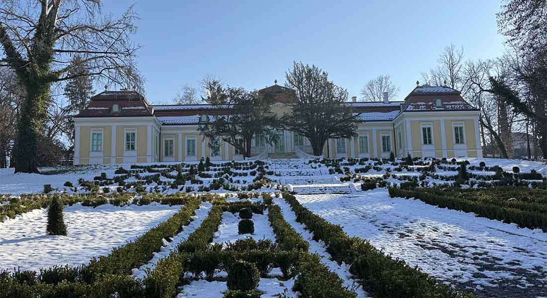 našice dvorac